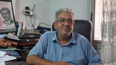 صورة عائلة الصحافي الفلسطيني السمودي تحذر من تدهور صحته بسجون الاحتلال الإسرائيلي