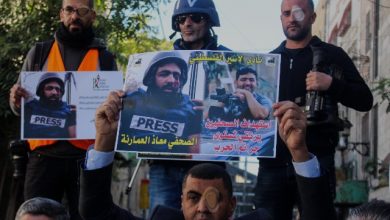 صورة المصوّر الصحفي في فلسطين.. عين لا تنطفئ